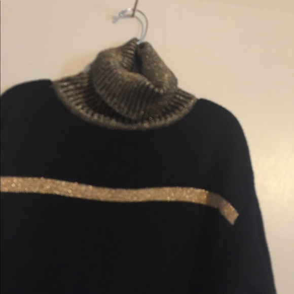 Dress - Picture 6 of 8